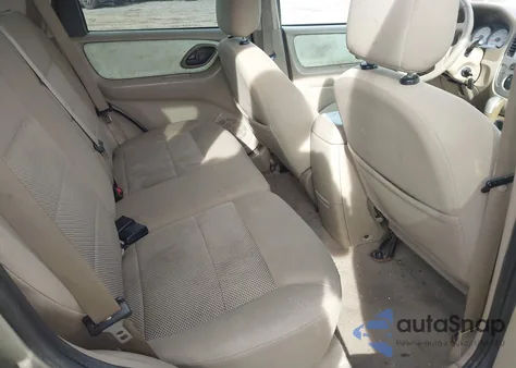 2005 Ford Escape Xlt from USA, damaged, VIN 1FMYU93105KB27645